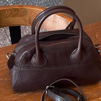 今年秋冬刷屏的保龄球包：翻完139元到5万2四平台评论区，告诉你哪一档才值得买单