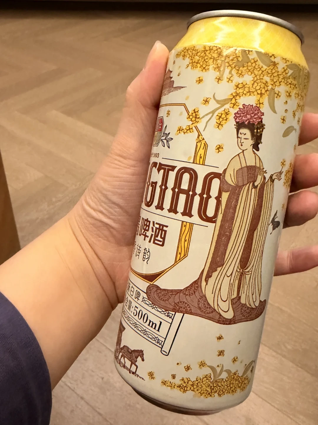 中秋刷屏的青岛桂花白啤:上千赞的种草帖和5/10的实测对不上,开罐前先把配料、价签和评论区三笔账对完