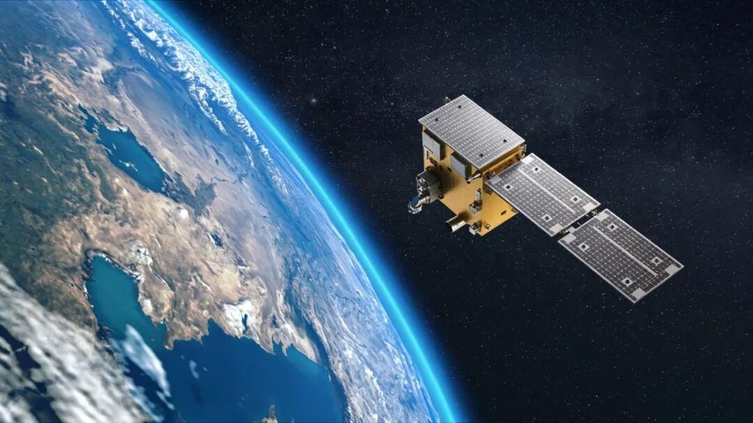 马斯克把100万颗算力卫星递到FCC:单颗4吨、250千瓦算力,它要干的仗不是赢孙正义,是掀翻电网