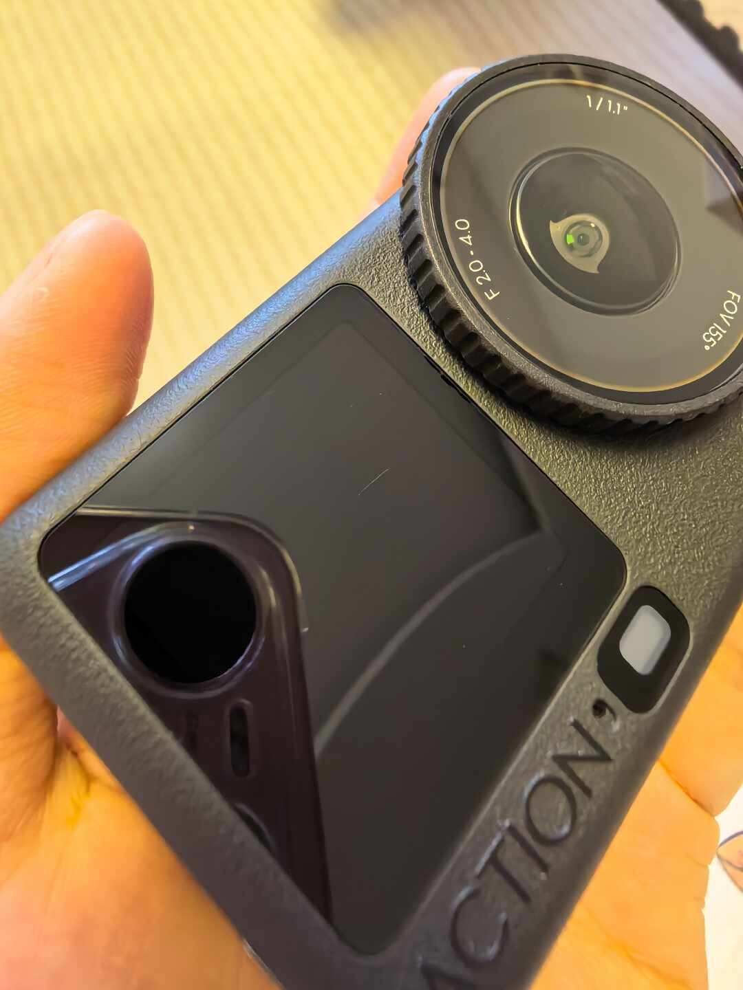 GoPro卖身后的第一个国庆：翻完三个平台的选购帖和洛图半年报，389到5498的运动相机按预算排好队了