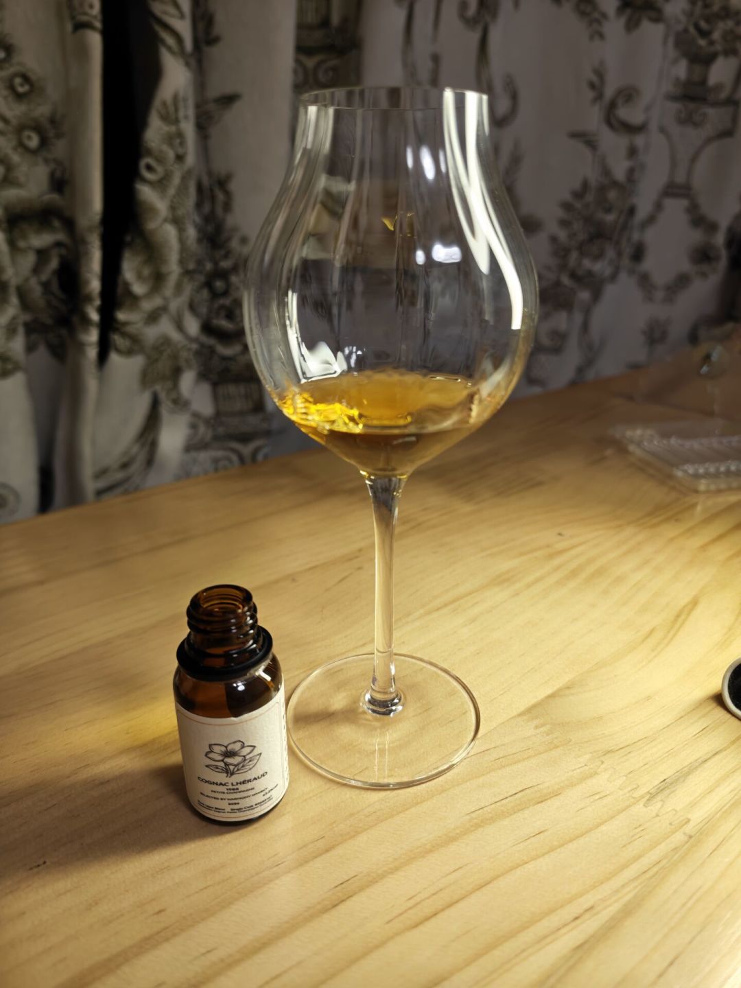 干邑品鉴笔记,突然都写得像勃艮第了?三平台拆解这轮