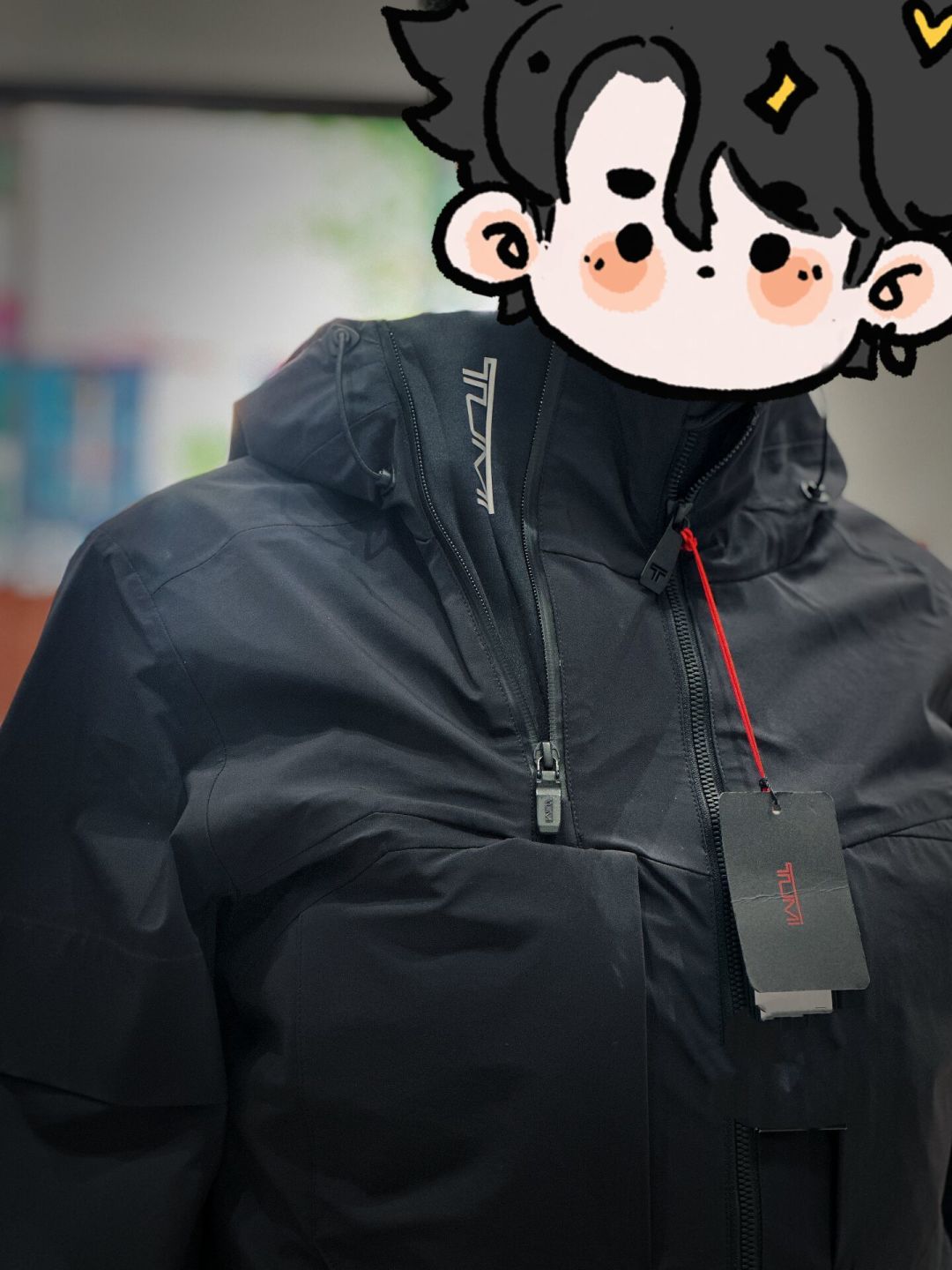 TUMI开始卖冲锋衣了:三个城市的柜姐48小时集中开推,秋冬大片里却一个字没提服装——双节前逛奥莱进折扣群之前,先问这三件事