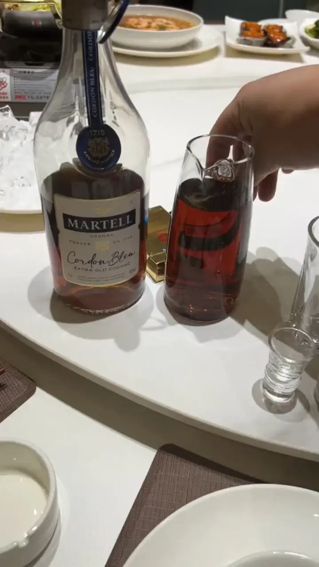 10月结婚摆马爹利:名士还是蓝带?先跟你爸算完这三笔账