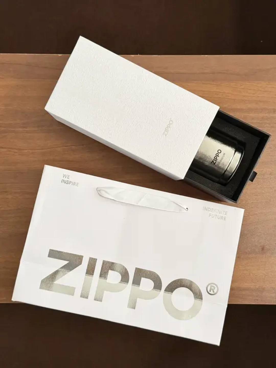 Zippo开始卖保温杯了:一周20条Zippo帖,只剩3条还在讲打火机