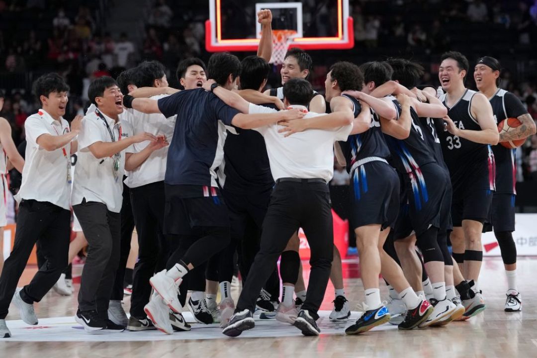 从27+18泪洒名古屋到14万美元闯美:李贤重这场NBA豪赌,接下来一个月这样追