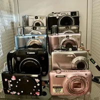 9月的CCD市场裂成了两半：IXUS炒到2000+，宝丽来跌到188没人出，手里只有两三百预算的，先算清这三笔账再掏钱