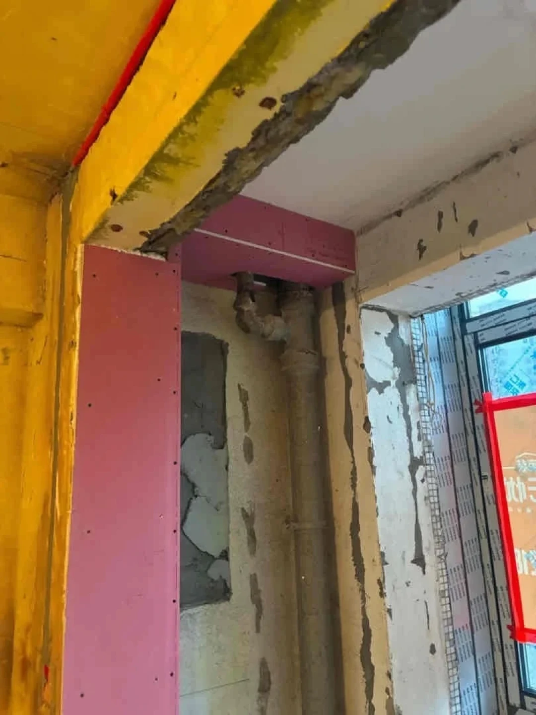 王潇说“自装能写进简历”刷屏这几天:扒完一轮PM装修战报,甘特图真能救工期,但PMBOK有三样到工地就失灵