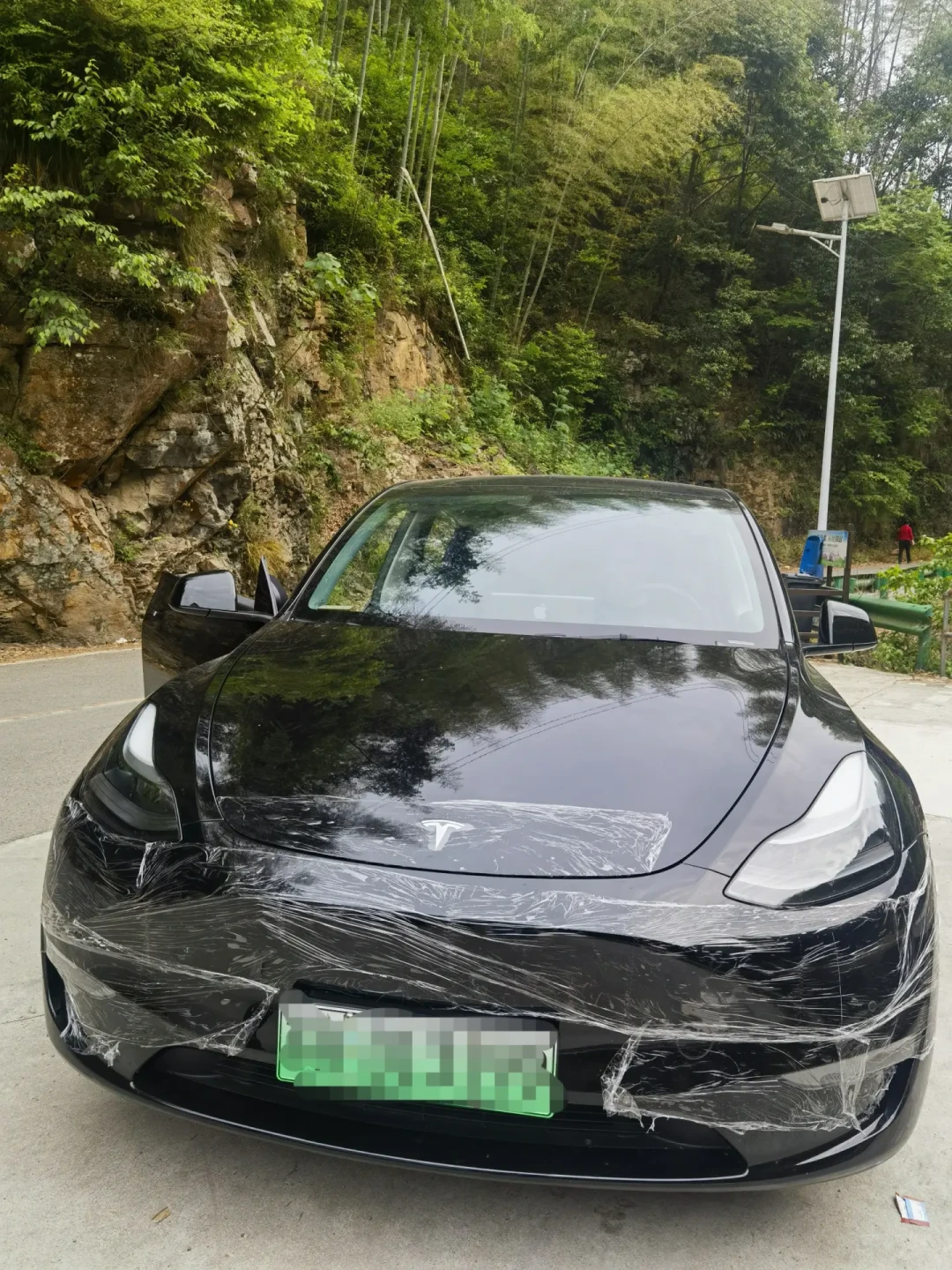 国庆高速回来车头糊满虫尸,拖一晚就烙进清漆:从保鲜膜到免费点漆,这条漆面时间线从出发前管到回来后