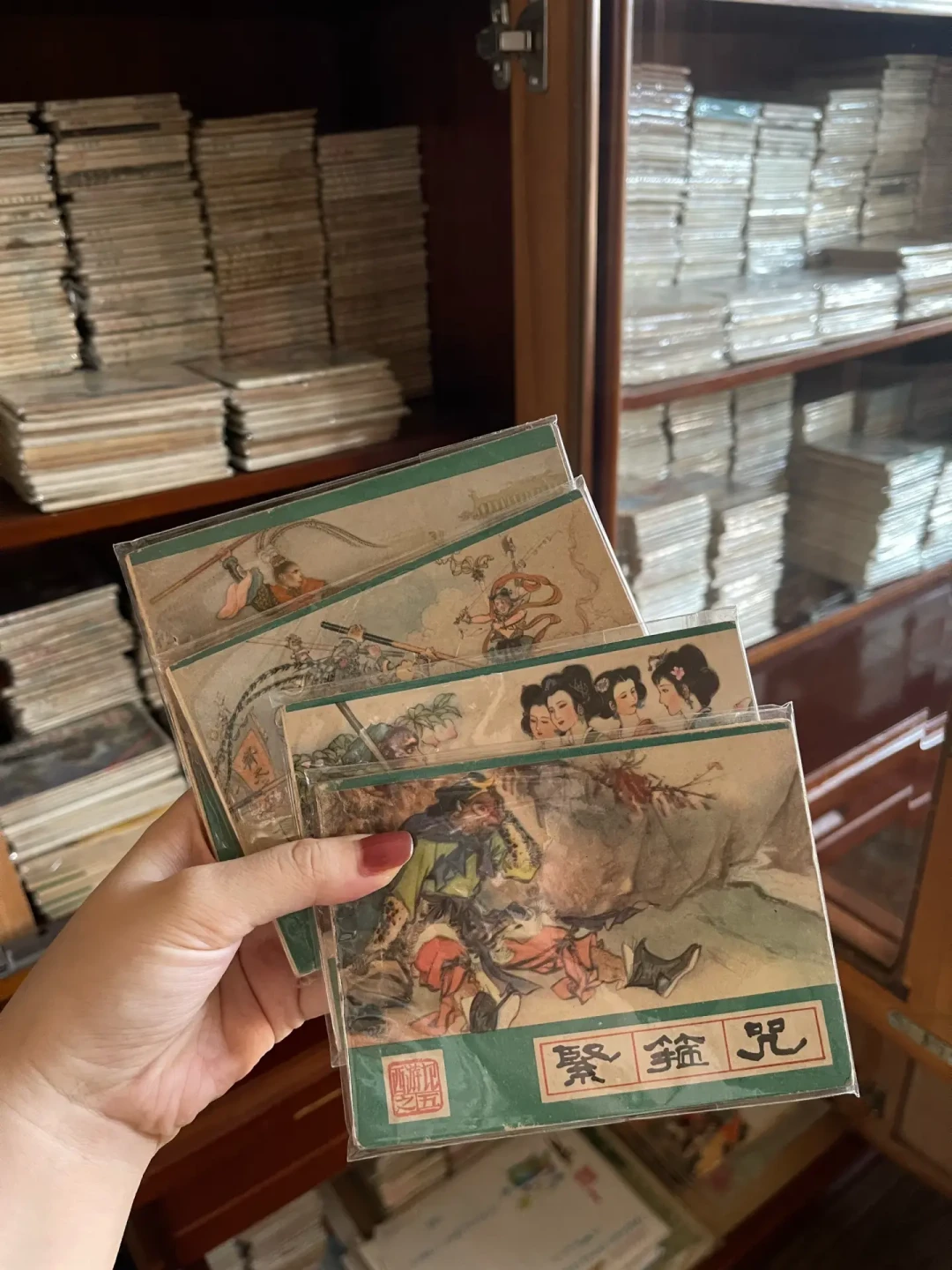 爸爸留下3000本小人书,评论区心算出30万:这笔账两处都算错了,先分堆再谈钱