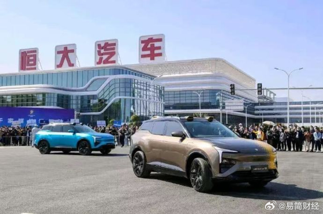 魏建军说“靠资本输血续命”的六月旧切片又刷屏:15家上市车企半年利润不及宁德一半,三本半年报账我对完了,等纯电的盯住这三个数