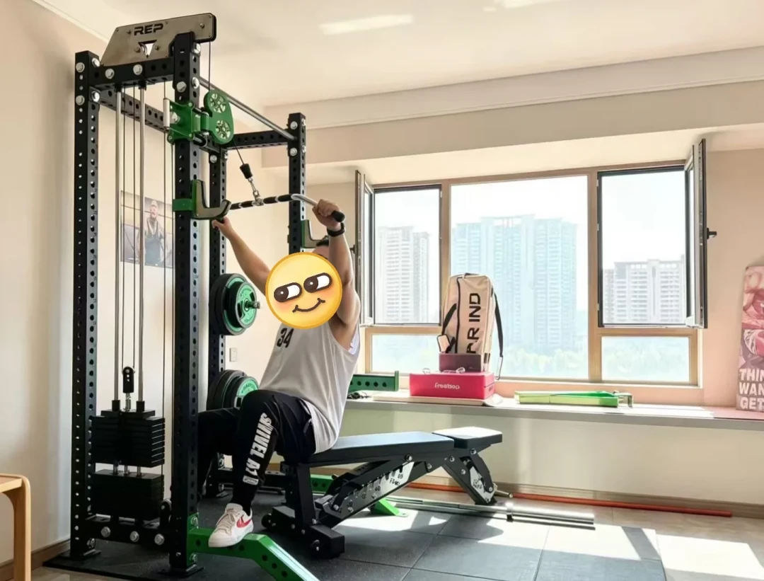 秋冬家庭健身房别急着“一步到位”:小飞鸟、综合训练架、史密斯一体机的真实账单与避坑清单
