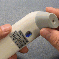 家庭常备体温计推荐:町石tinx额耳双测体温计，大字背光+一键操作