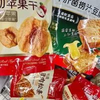 自热米饭过不了安检、58元盒饭被骂上热搜：国庆出游的零食包，先过三道关再装箱