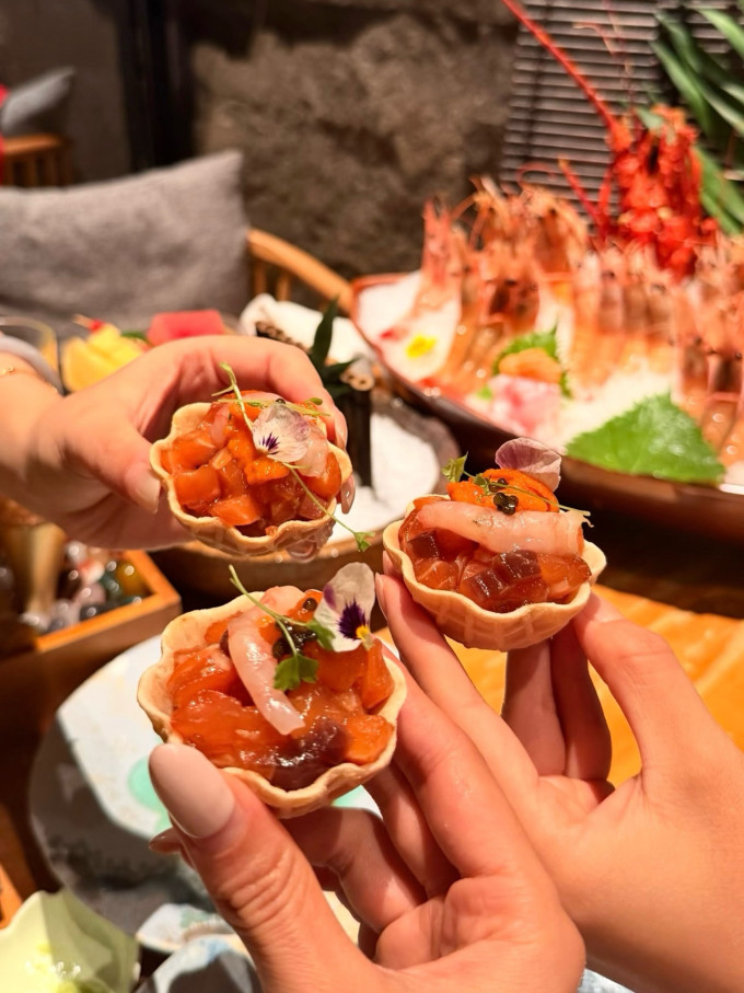 聚会餐饮