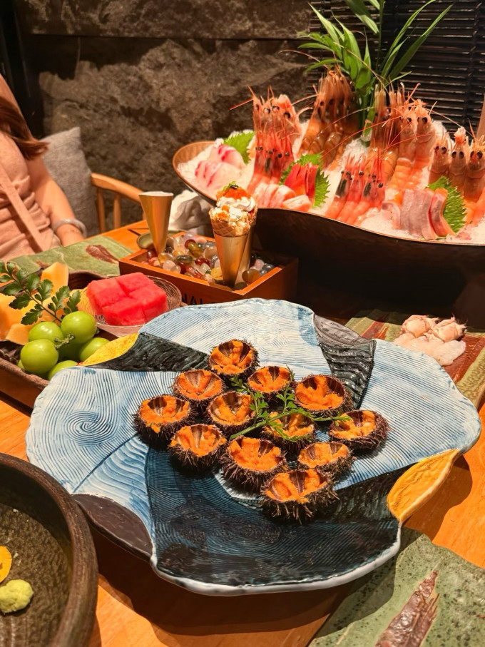 聚会餐饮