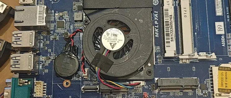 220元！咸鱼流出技嘉i7 6500u工控主板，DDR3内存，可作NAS黑苹果