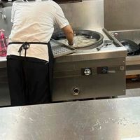 南京幼儿园后厨炒菜锅洗拖把，孩子呕吐76天园长被撤