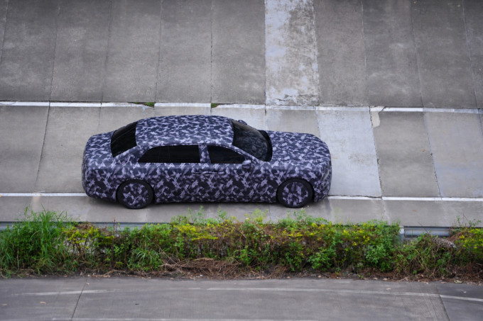 轿车