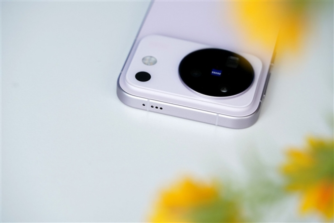 今年最强标准版！vivo X500手机评测：这个中杯有点不讲武德