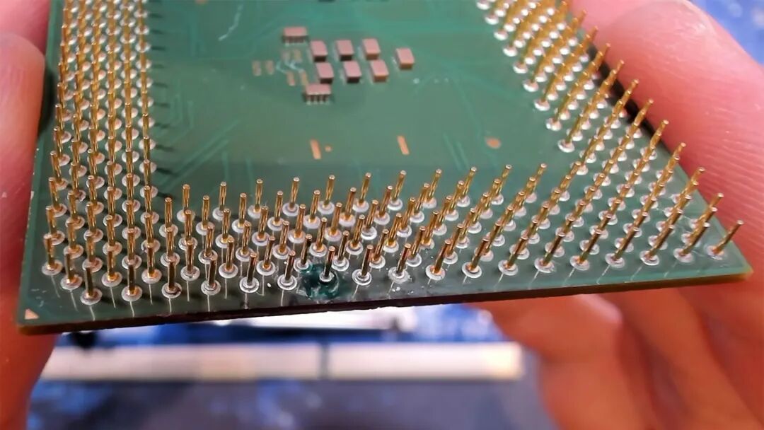 引脚移植手术成功!25岁图拉丁赛扬CPU死而复生,稳定超频1600MHz