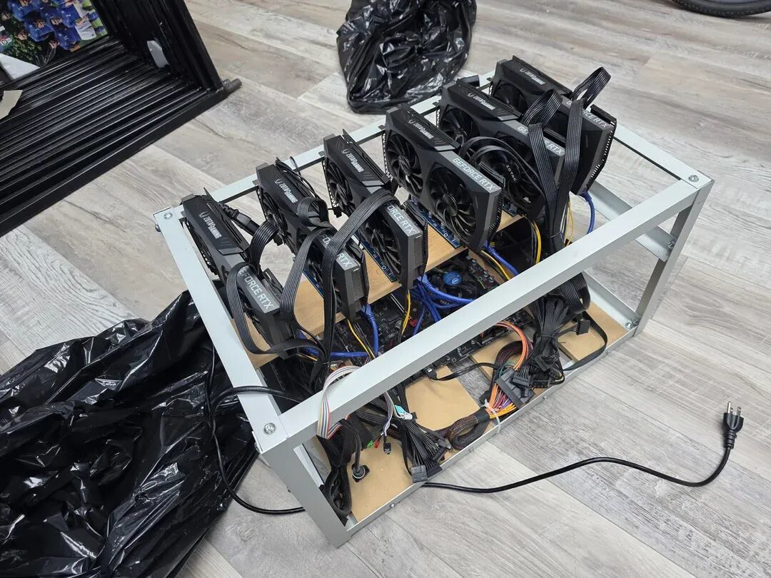 赚大了!网友淘二手矿机,拆出12张RTX 3070显卡