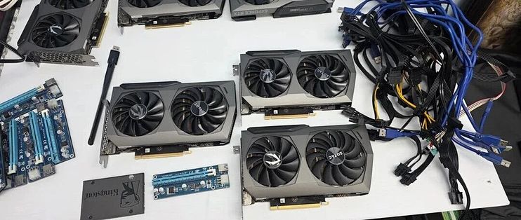 赚大了！网友淘二手矿机，拆出12张RTX 3070显卡