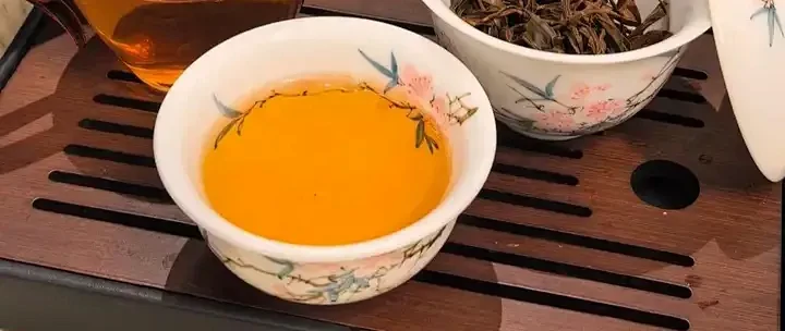 红茶哪个品种最好喝？2026年实测排名：这5款口粮茶闭眼入不踩雷