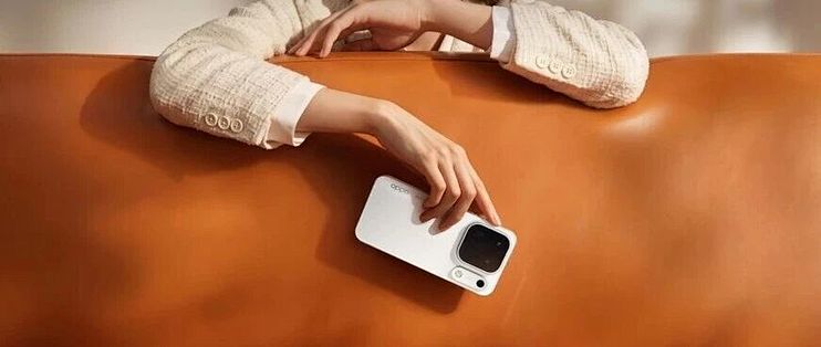 首款配备三摄2亿像素摄像头的手机Oppo Find X10 Pro Max发布