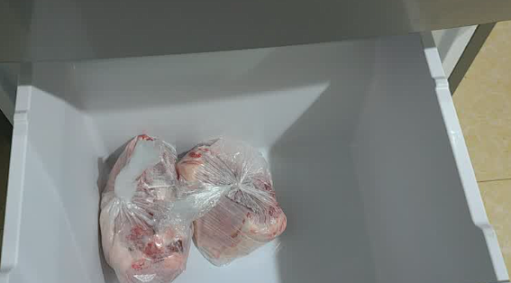335L是比较容易适配家庭生活的容量段