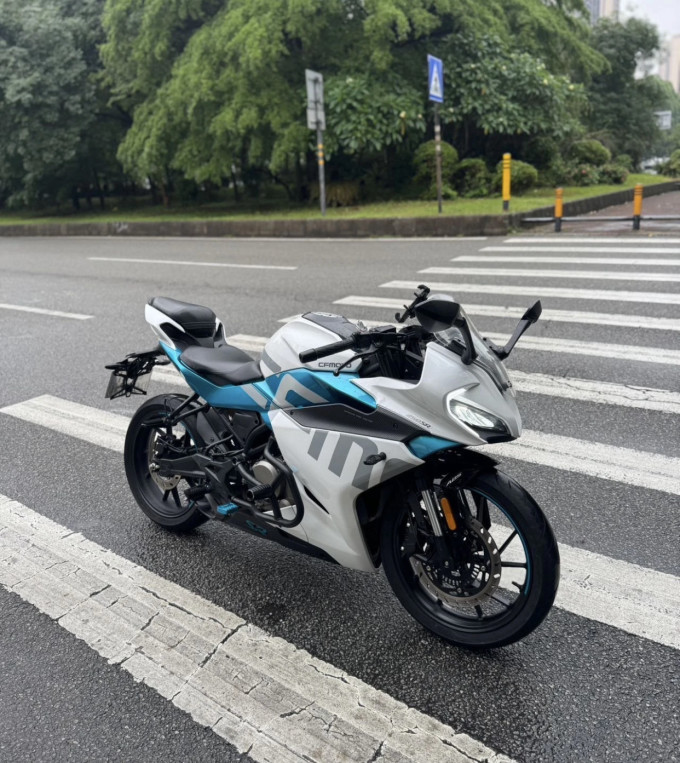 摩托车整车