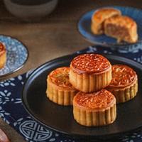 行业遇冷它卖爆！山姆月饼周销10万件登顶，这5款闭眼入