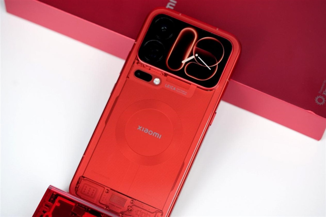 透明探索回归!小米 18 Pro Max透明探索版评测:重新做回个性旗舰