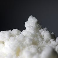 饮料配料表白砂糖换成果葡糖浆，省了成本谁买单？