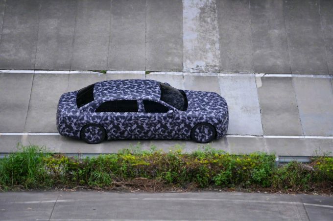 轿车
