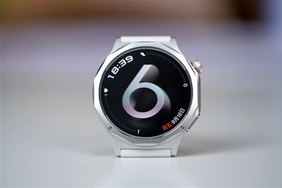 新一代安卓表皇!OPPO Watch X3寰月钛图赏