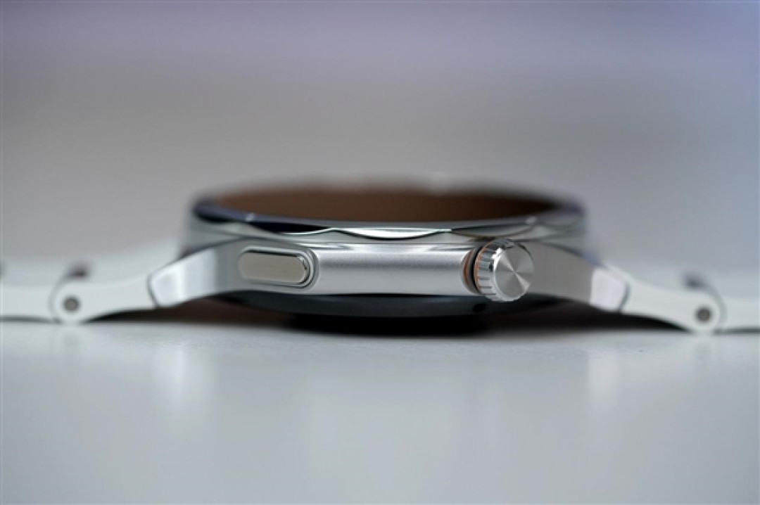 新一代安卓表皇!OPPO Watch X3寰月钛图赏