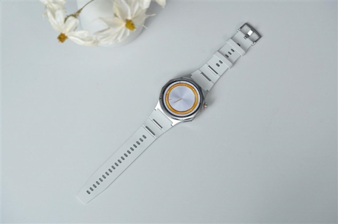 新一代安卓表皇!OPPO Watch X3寰月钛图赏