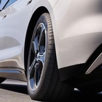 预售31.98万被骂，上市直接25.58万：腾势Z9S，不只是冲着小米SU7
