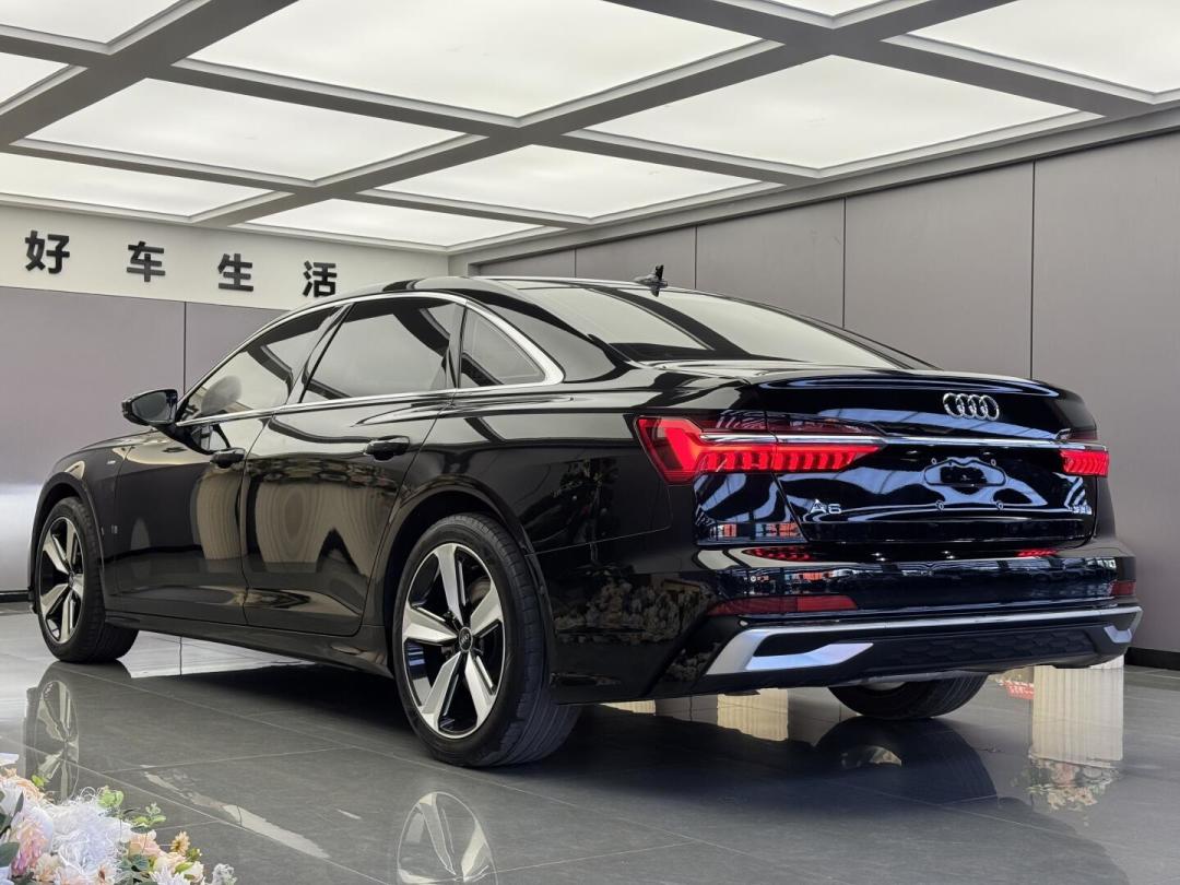 新A6L落到26万、19款挂12万8:二手四环的价目表塌了,十万预算捡老奥迪前先对完这三笔账