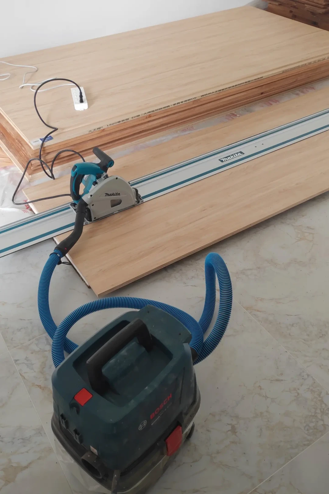 自己做家具（一）工具准备的实拍（图自小红书自制家具帖）