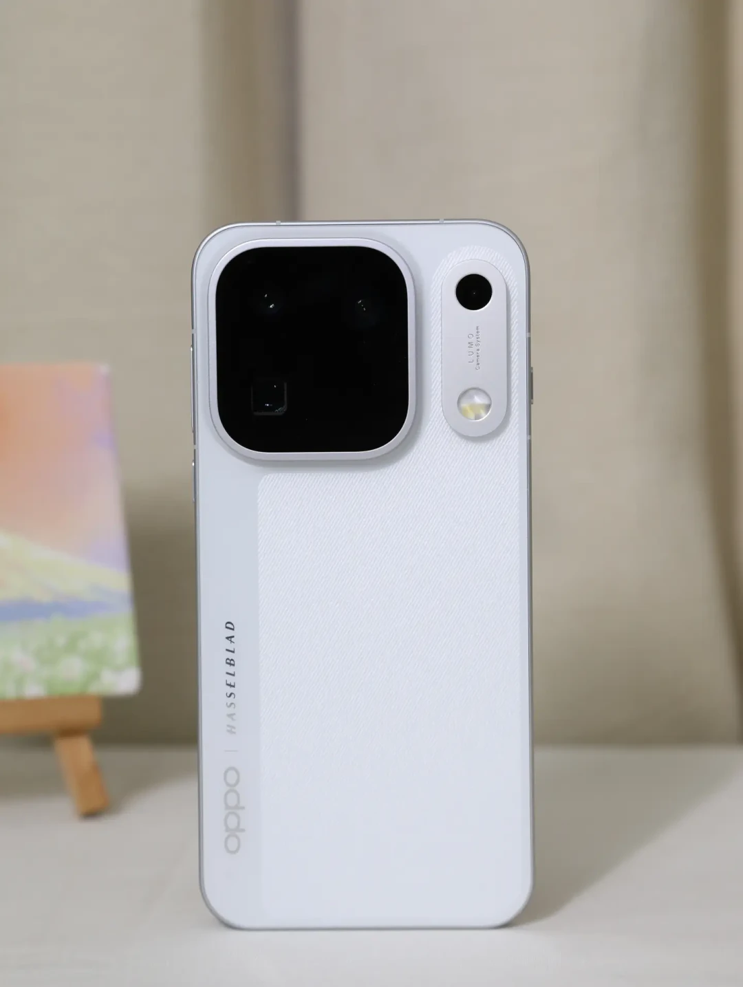 Find X10首销日谜团:超了国补线的ProMax 7999突然7499能用了?——上午10点下单前先分清“三种500块”,再看一个数据:16+512占了首销近一半