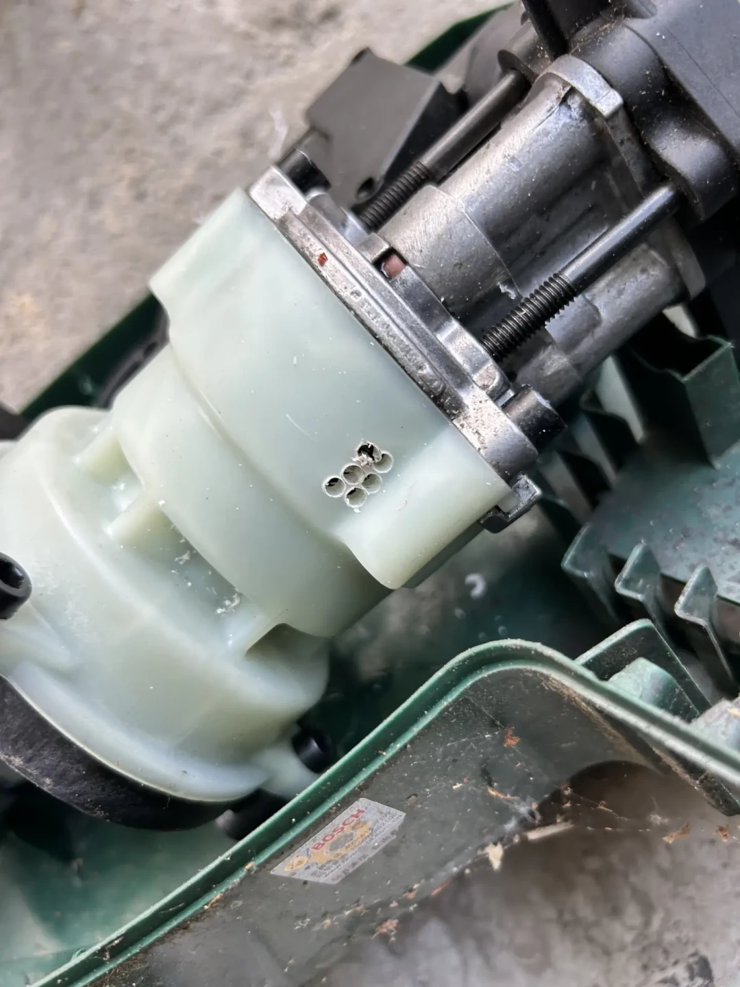 「3年用不到20次、坏3回」和「同款用了8年没毛病」同刷一个评论区:双11给博世洗车机签字前,先把