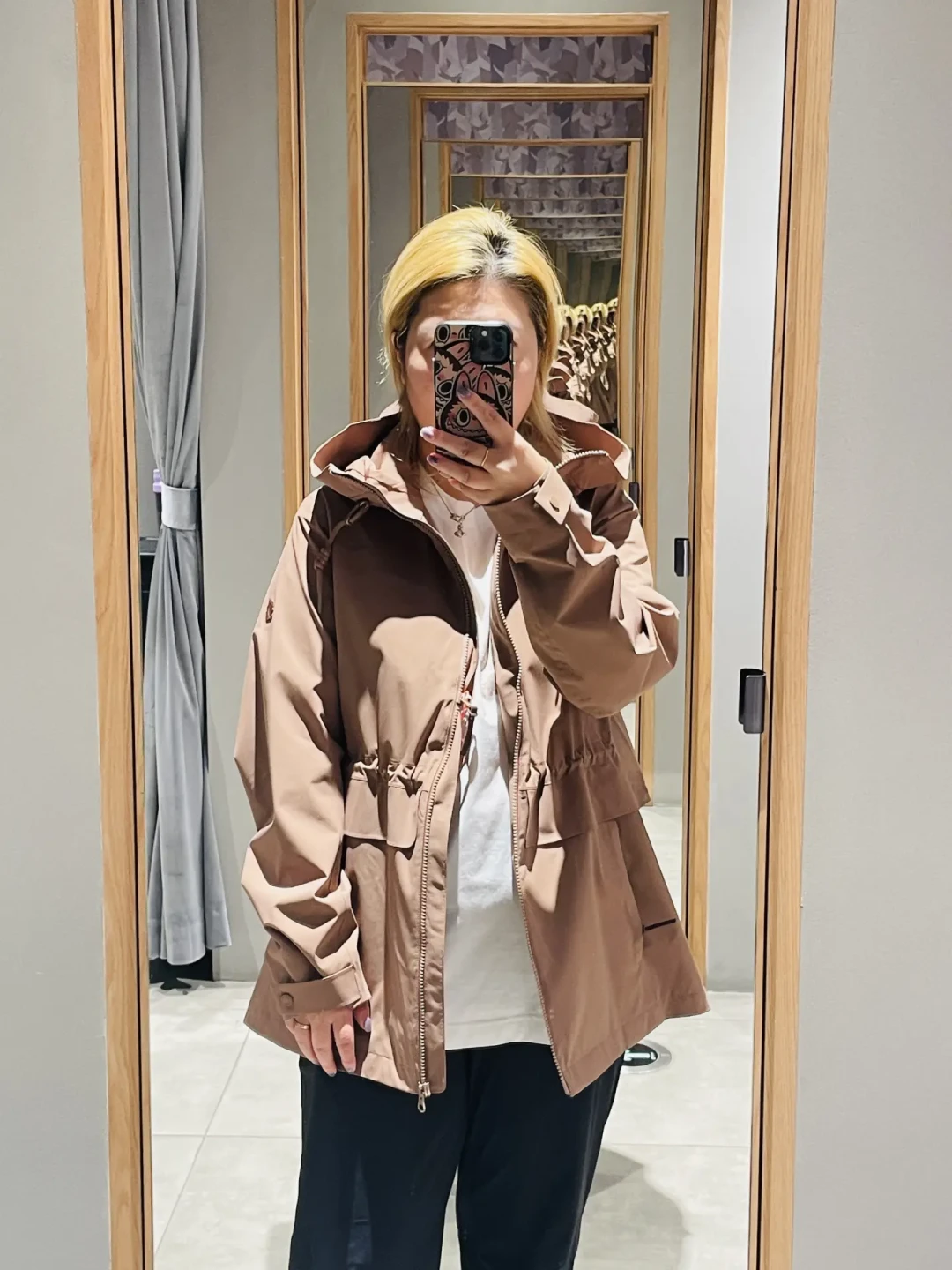 奥莱