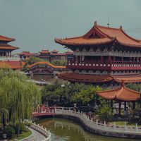 中秋国庆要去清明上河园？先把这4张票的成本账算直