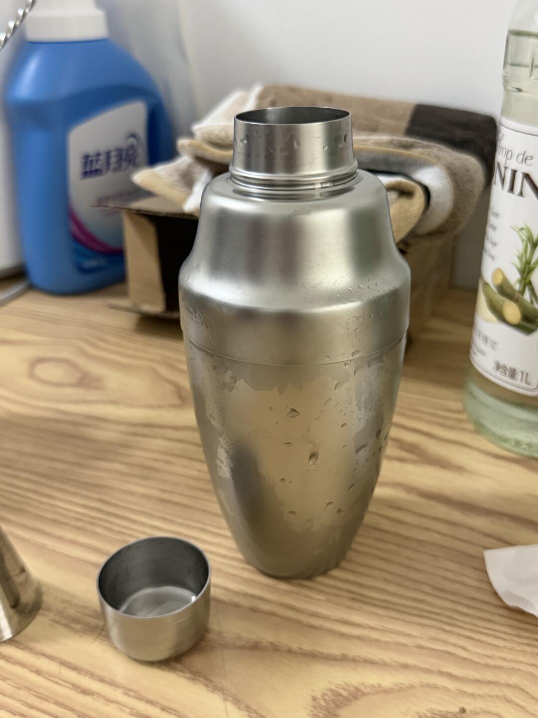 漏水多半怪手法,卡壶是物理:翻完20多篇摇壶帖和100多条评论,Homebar的三种壶我把钱、咬合和假货各算了一遍