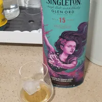 价格崩到老酒鬼没法再忽视：苏格登15年SR“猩红女巫”300+，谁该捡谁别碰