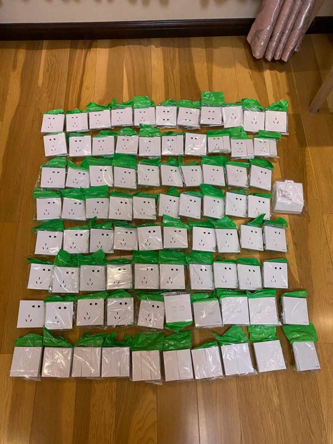 全屋施耐德开关,有人花400有人花1400:差价不在系列在渠道,焕新季和双11提前这笔账一次算清