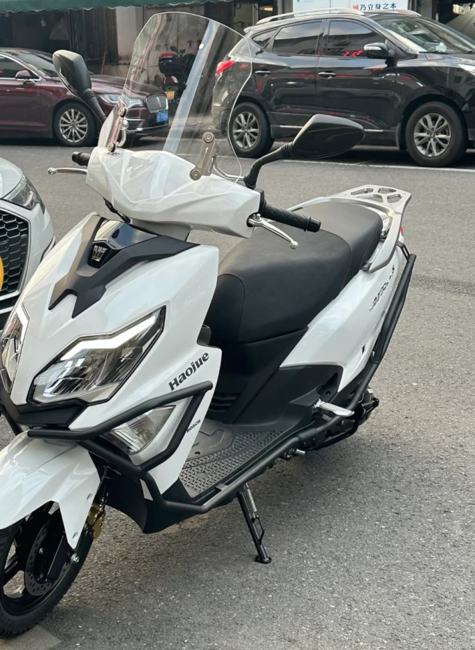 豪爵摩托车整车