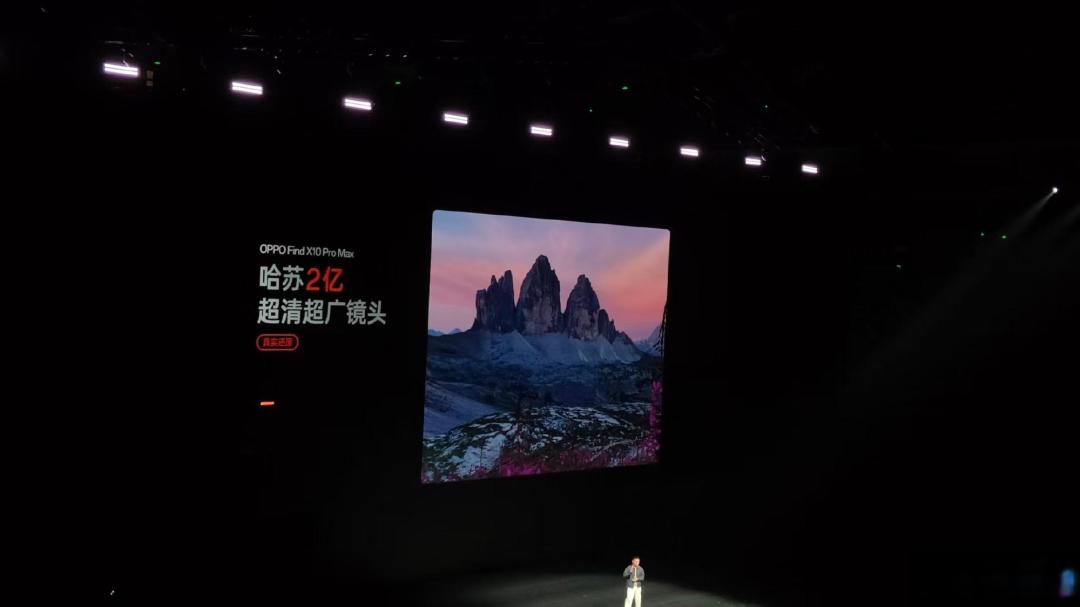 OPPO发布8K全焦段电影机:哈苏三2亿镜头加持