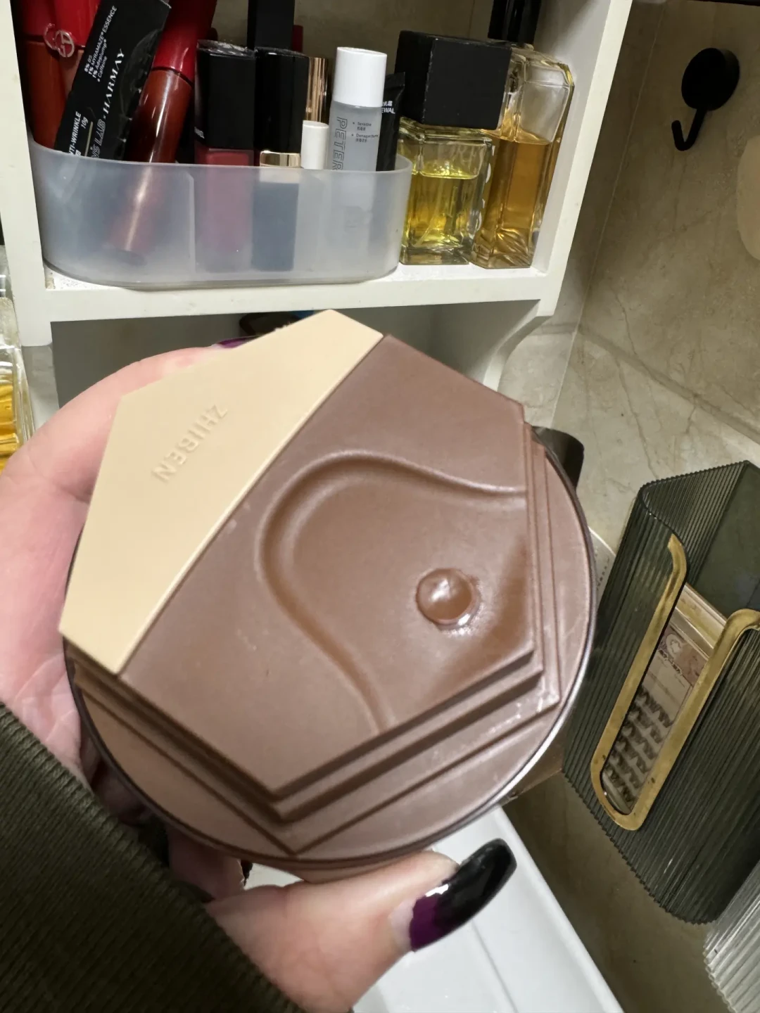 换季烂脸的“修护季”到了:我翻了这两天全网的修护帖,劝你先别急着下单